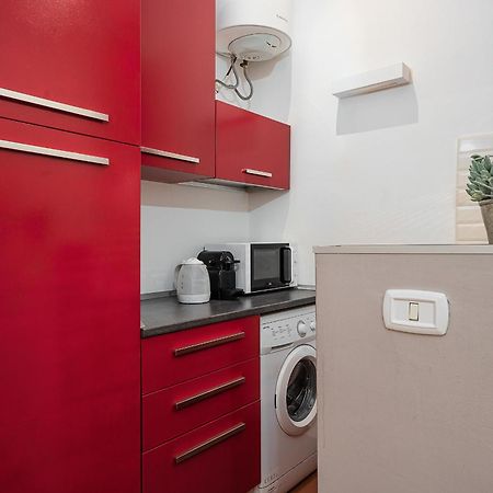 Classbnb - Two Apartments 400 Meters From The Duomo ミラノ エクステリア 写真