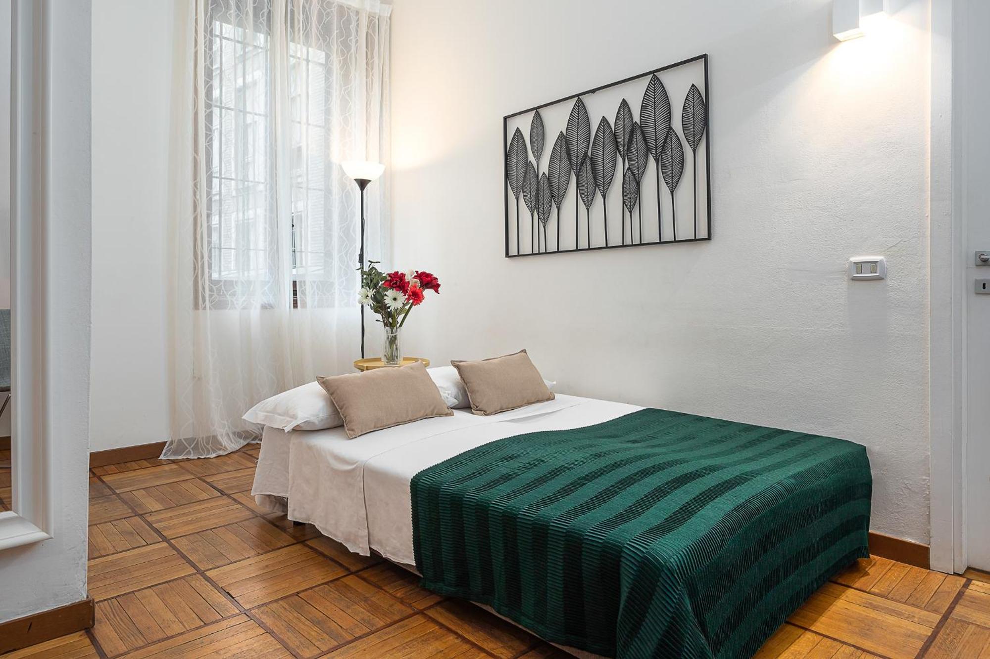 Classbnb - Two Apartments 400 Meters From The Duomo ミラノ エクステリア 写真